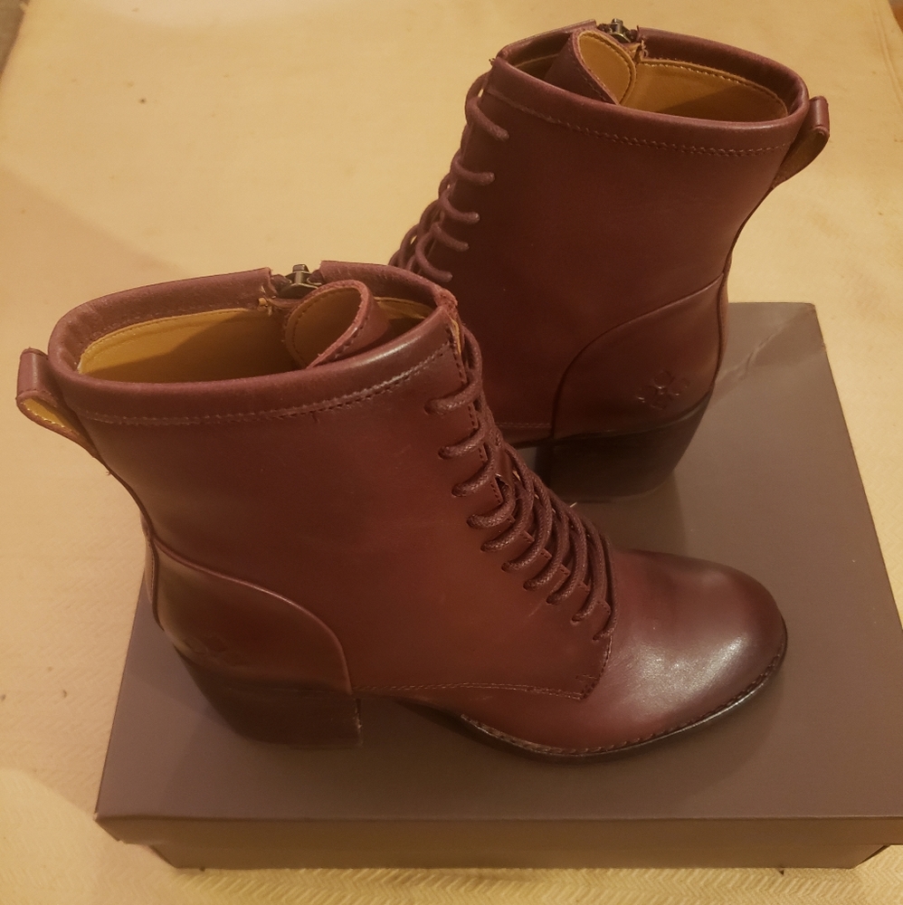 Brand New Patricia Nash Sicily Booties - Picture 7 of 11